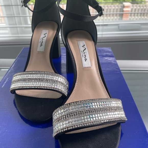 NINA satin sandals with sparking crystals  6.5 - Picture 2 of 11